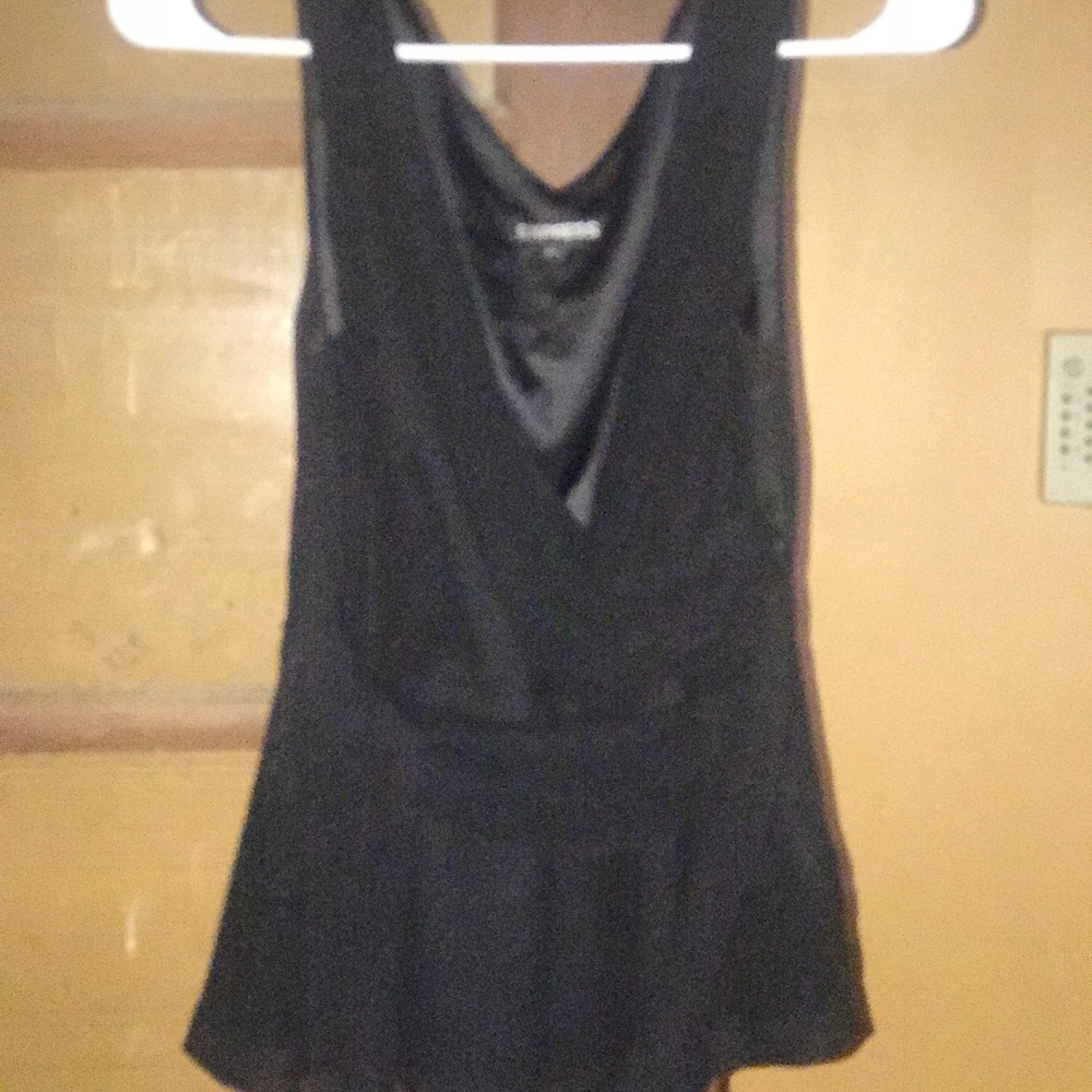 EXPRESS Criss Cross XS Tank Top - Black
